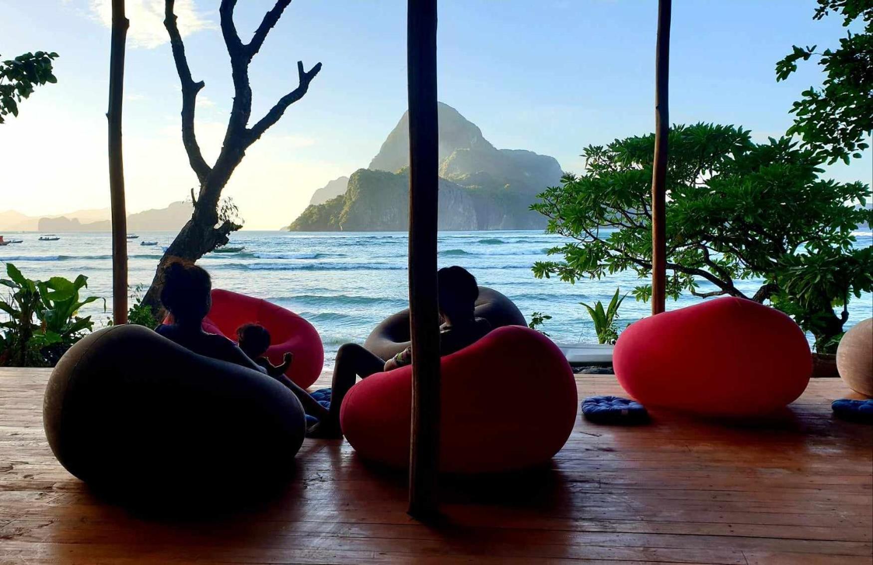 Oia Beach Hostel - El Nido Bagian luar foto