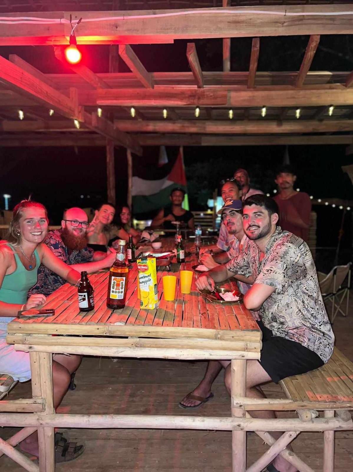 Oia Beach Hostel - El Nido Bagian luar foto